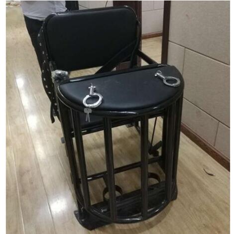 AZY-TR7型软包铁质审讯椅
