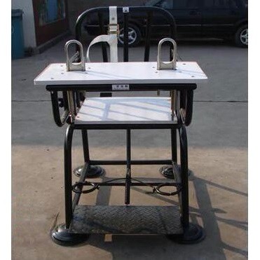 AZY-TUS型弹簧U型锁铁质审讯椅