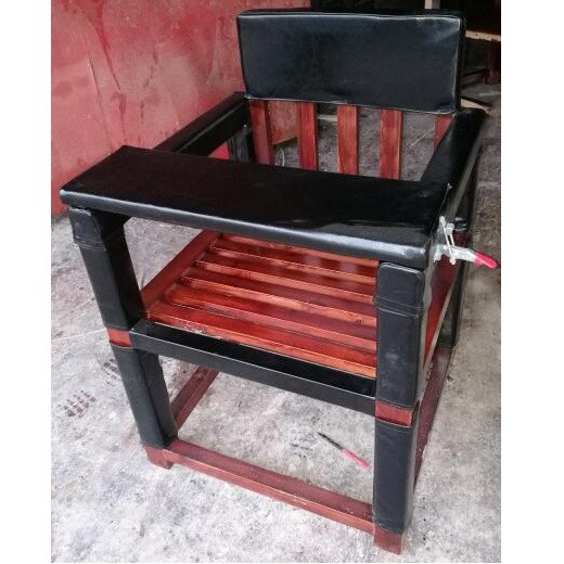 AZY-MR10型木质审讯椅